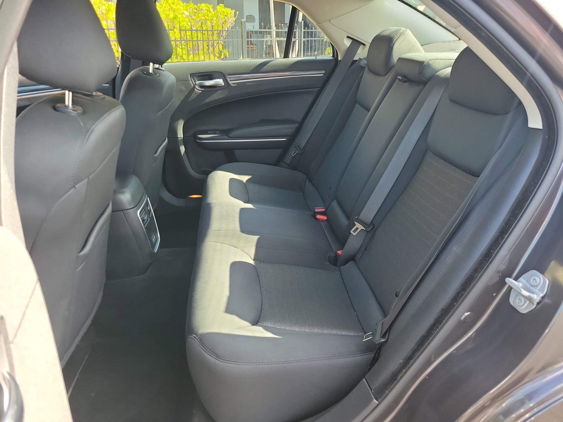 Used 2020 Chrysler 300 Touring w/ Sport Appearance Package RWD image 18