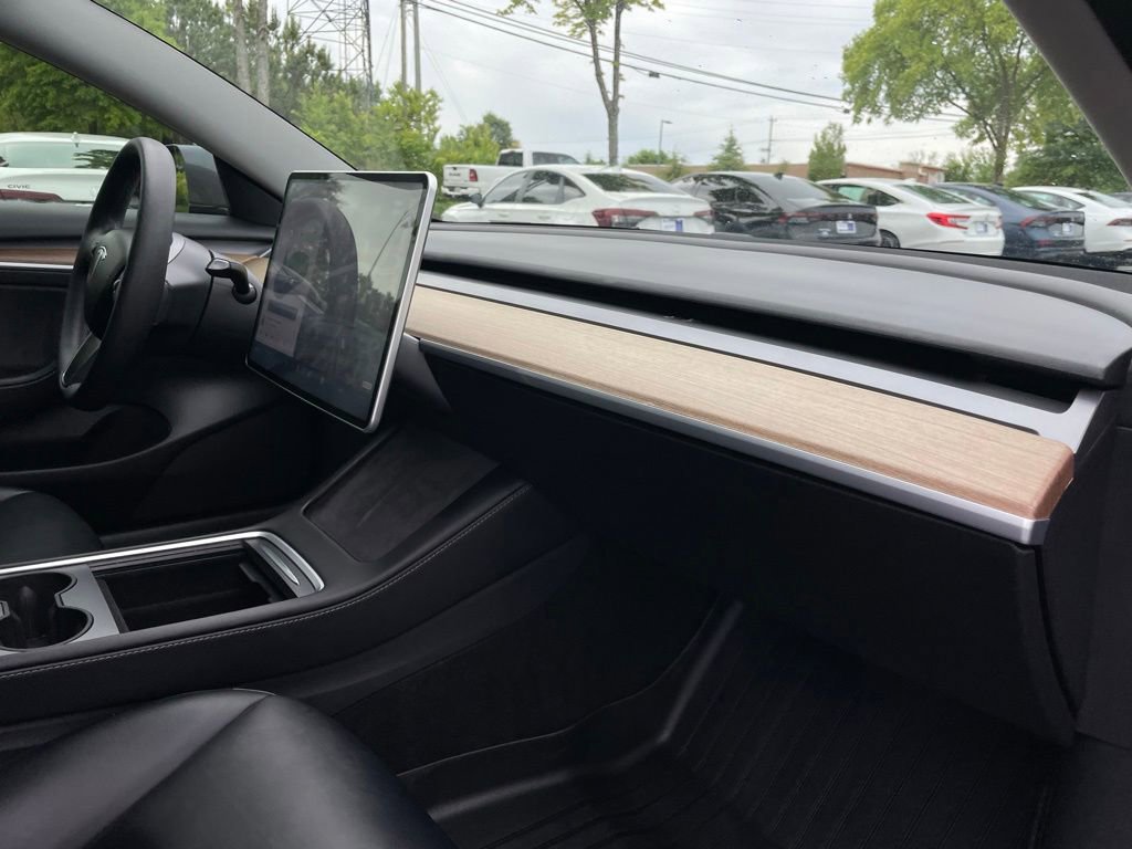 Used 2022 Tesla Model 3 Long Range AWD/4WD image 30