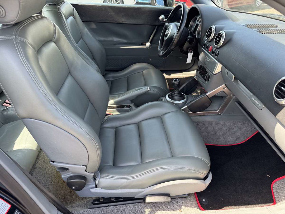 Used 2001 Audi TT 1.8T AWD/4WD image 13