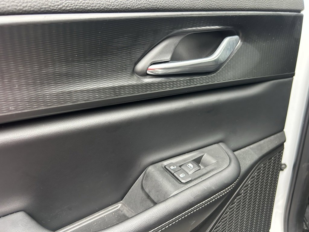 Used 2025 Jeep Grand Cherokee L Laredo w/ Luxury Tech Group I image 25