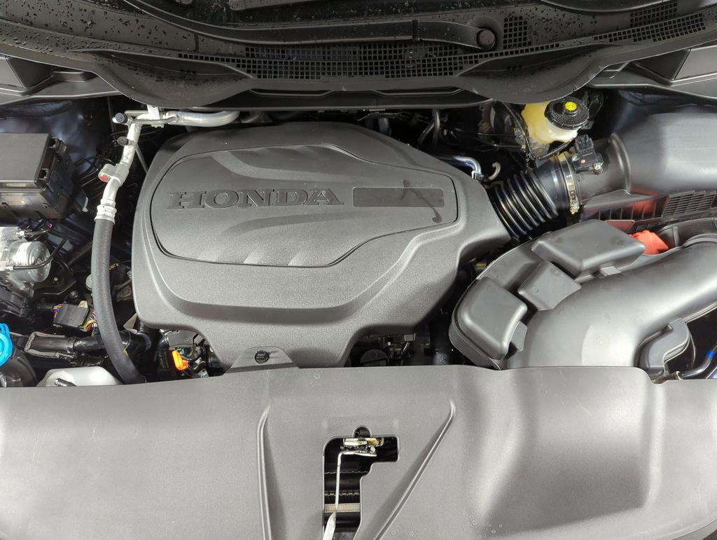 New 2026 Honda Odyssey Touring image 9
