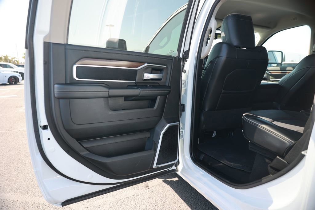 Used 2024 RAM 2500 Laramie image 34