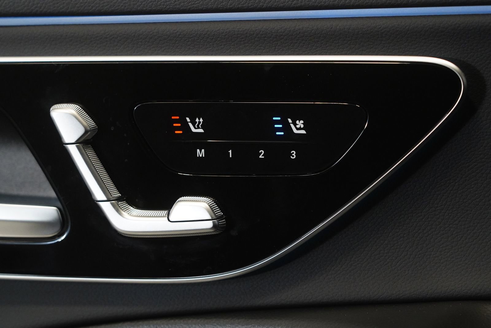 New 2026 Mercedes-Benz E 350 4MATIC Sedan image 30