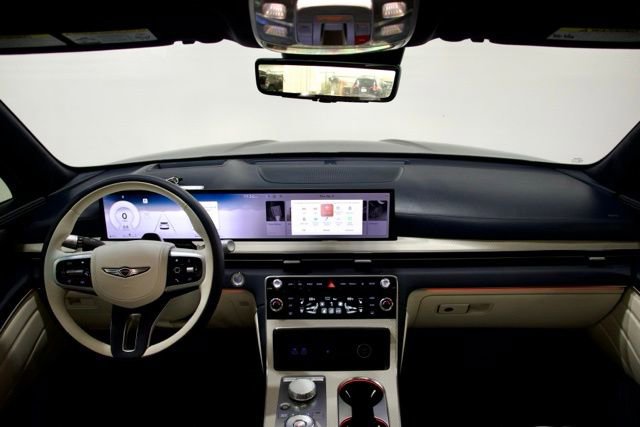 Used 2025 Genesis GV80 3.5T Prestige image 12