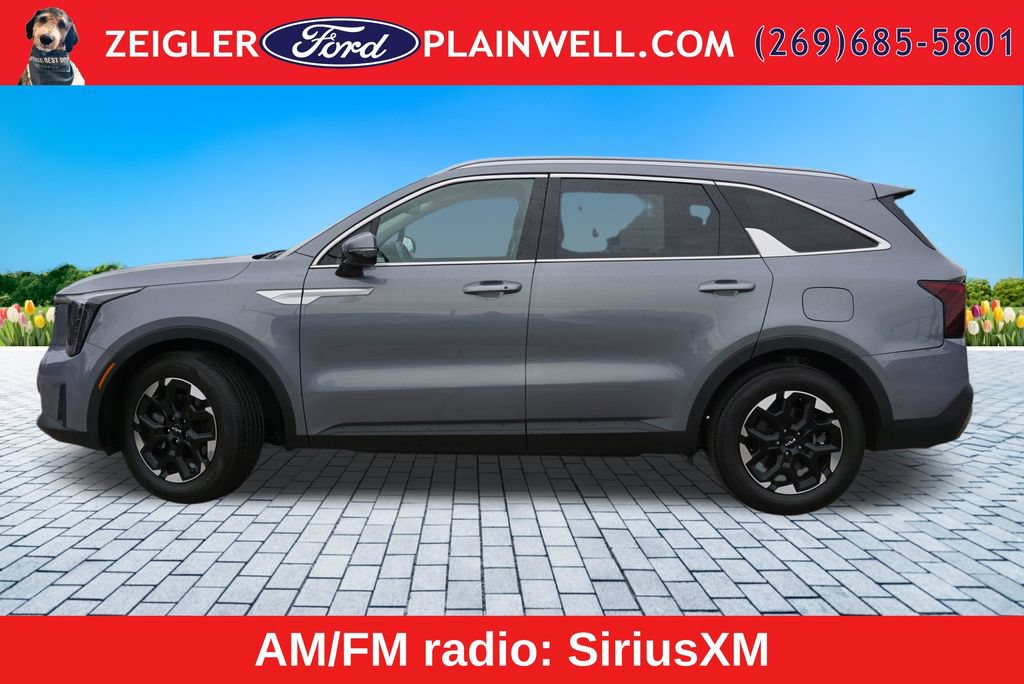 Used 2024 Kia Sorento S FWD image 2
