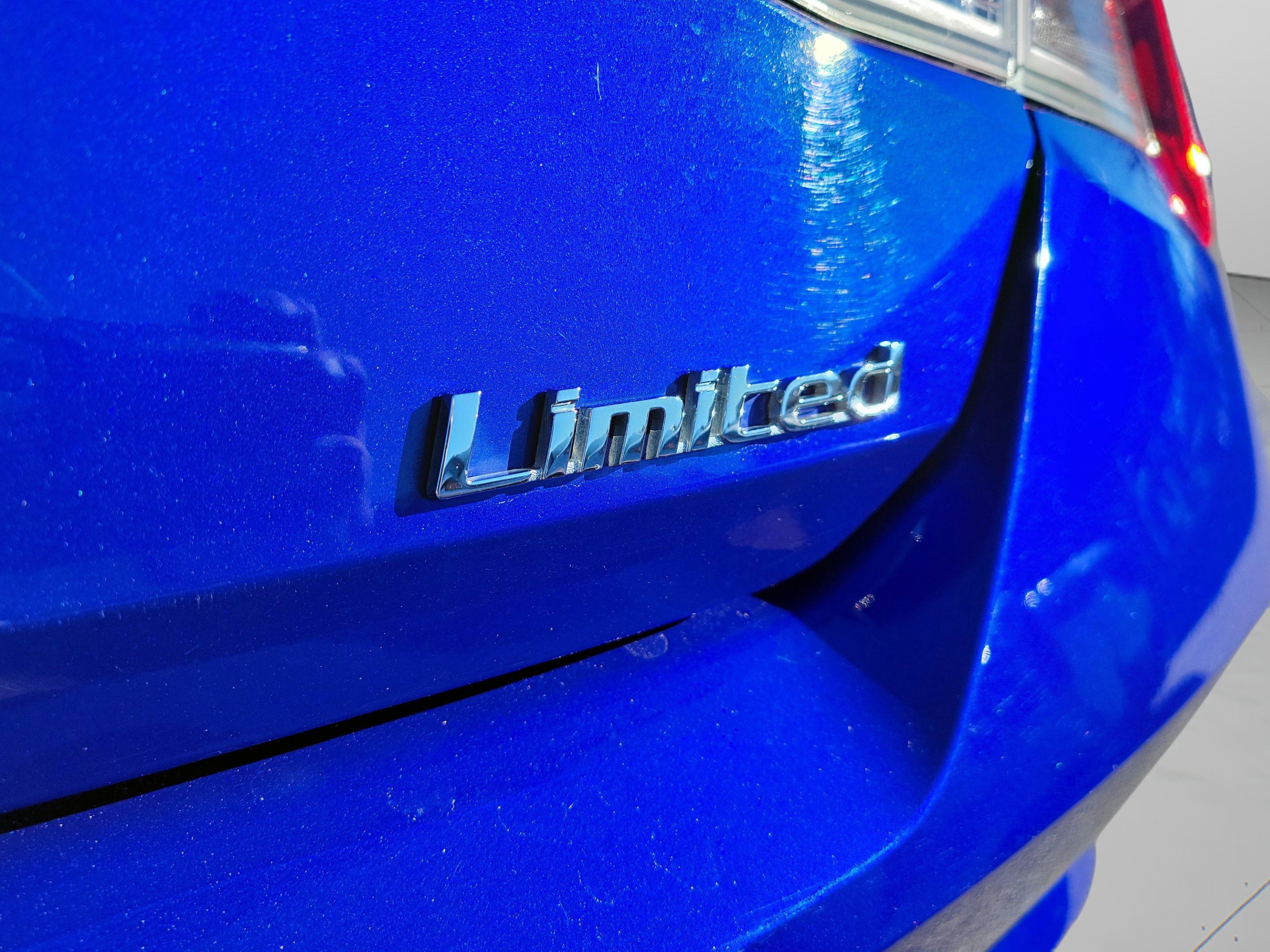 Used 2023 Hyundai Elantra Limited image 11