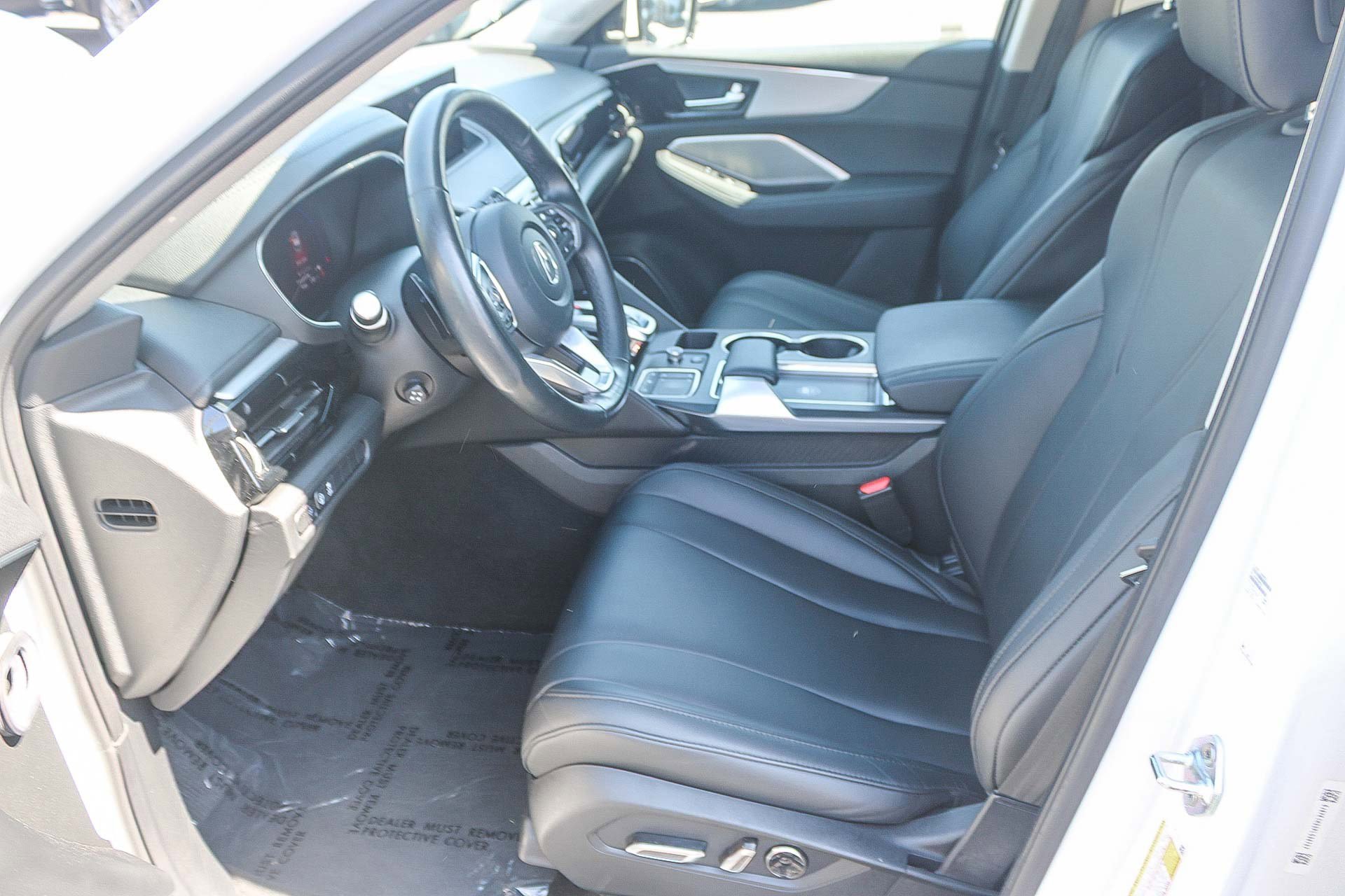 Used 2023 Acura MDX SH-AWD image 18