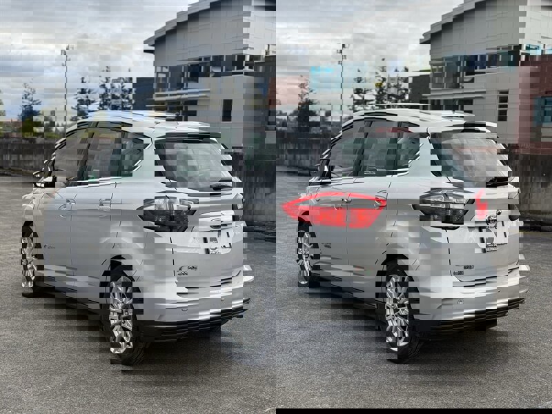 Used 2016 Ford C-MAX Energi SEL w/ Equipment Group 301A FWD image 3