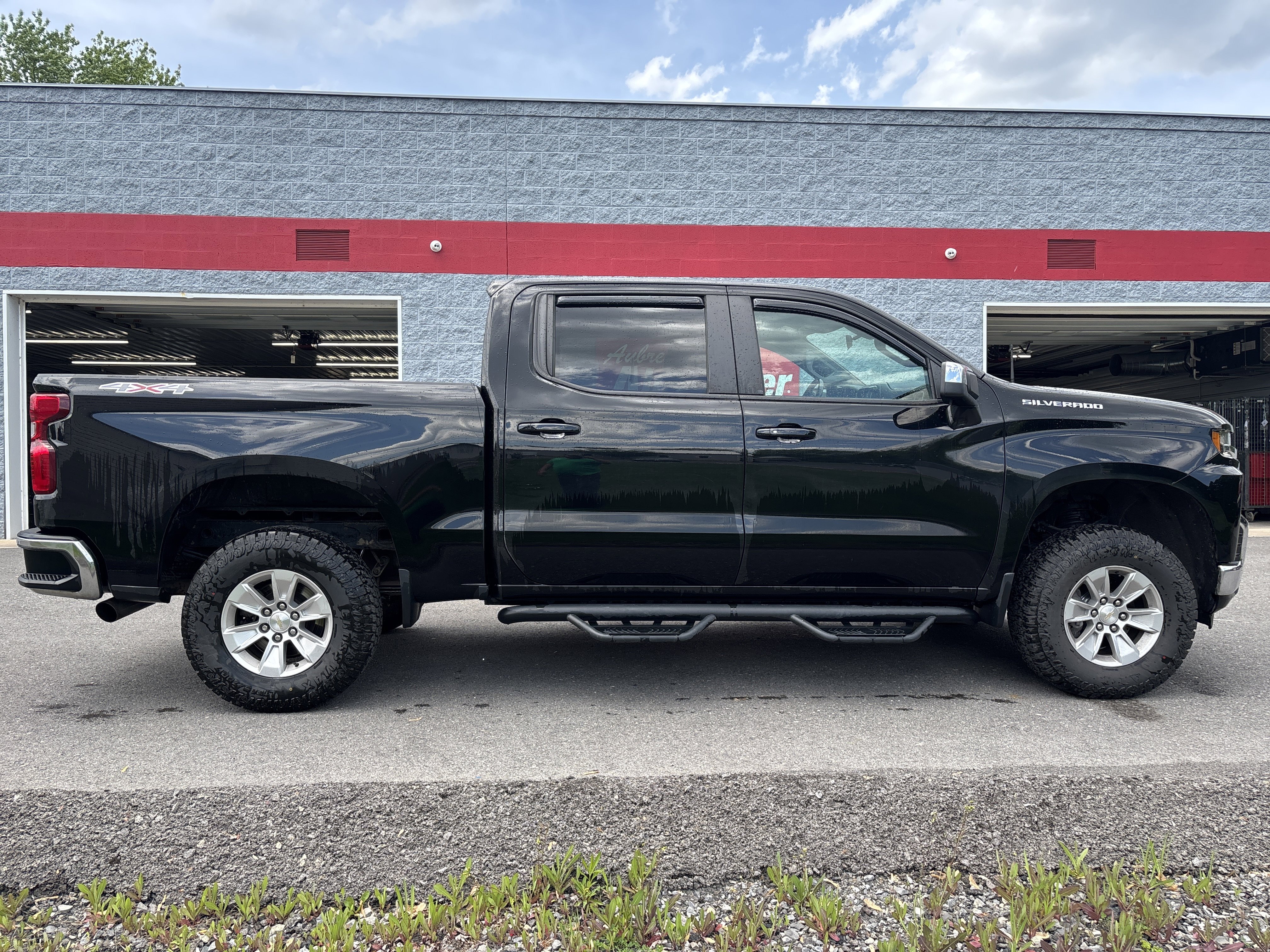 Used 2022 Chevrolet Silverado 1500 LT AWD/4WD video 2