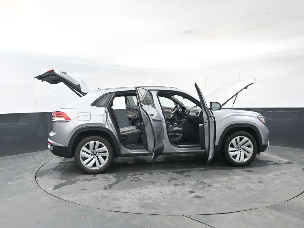 Used 2022 Volkswagen Atlas Cross Sport SE image 27