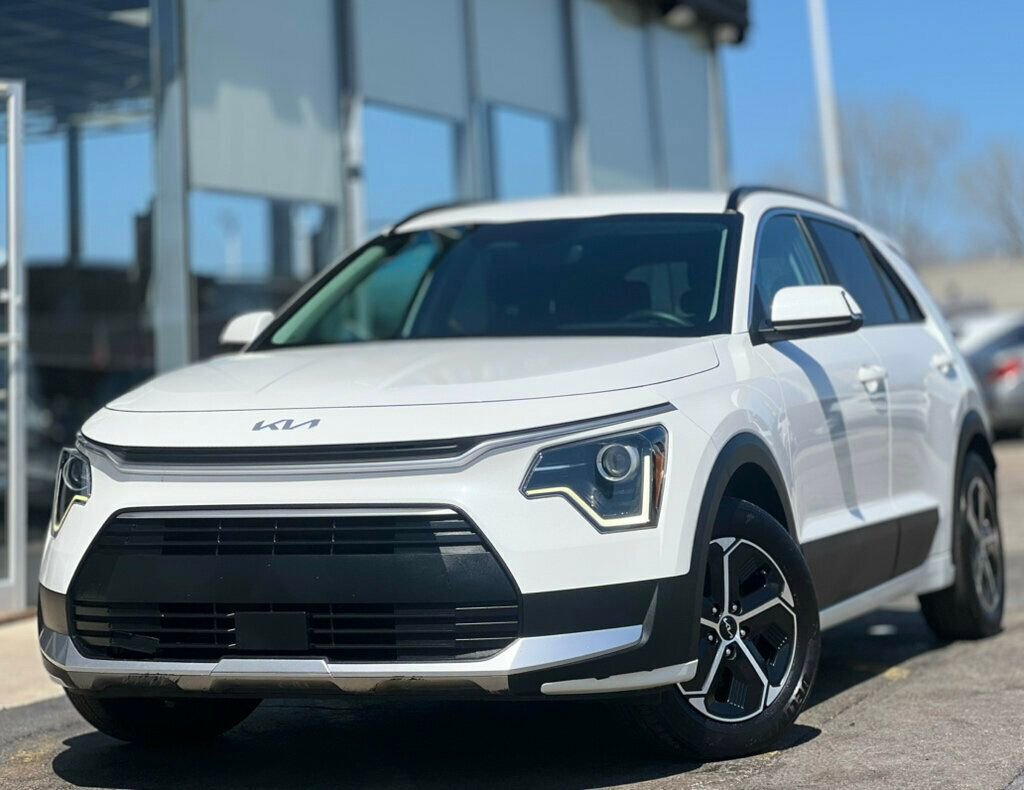 Used 2023 Kia Niro EX