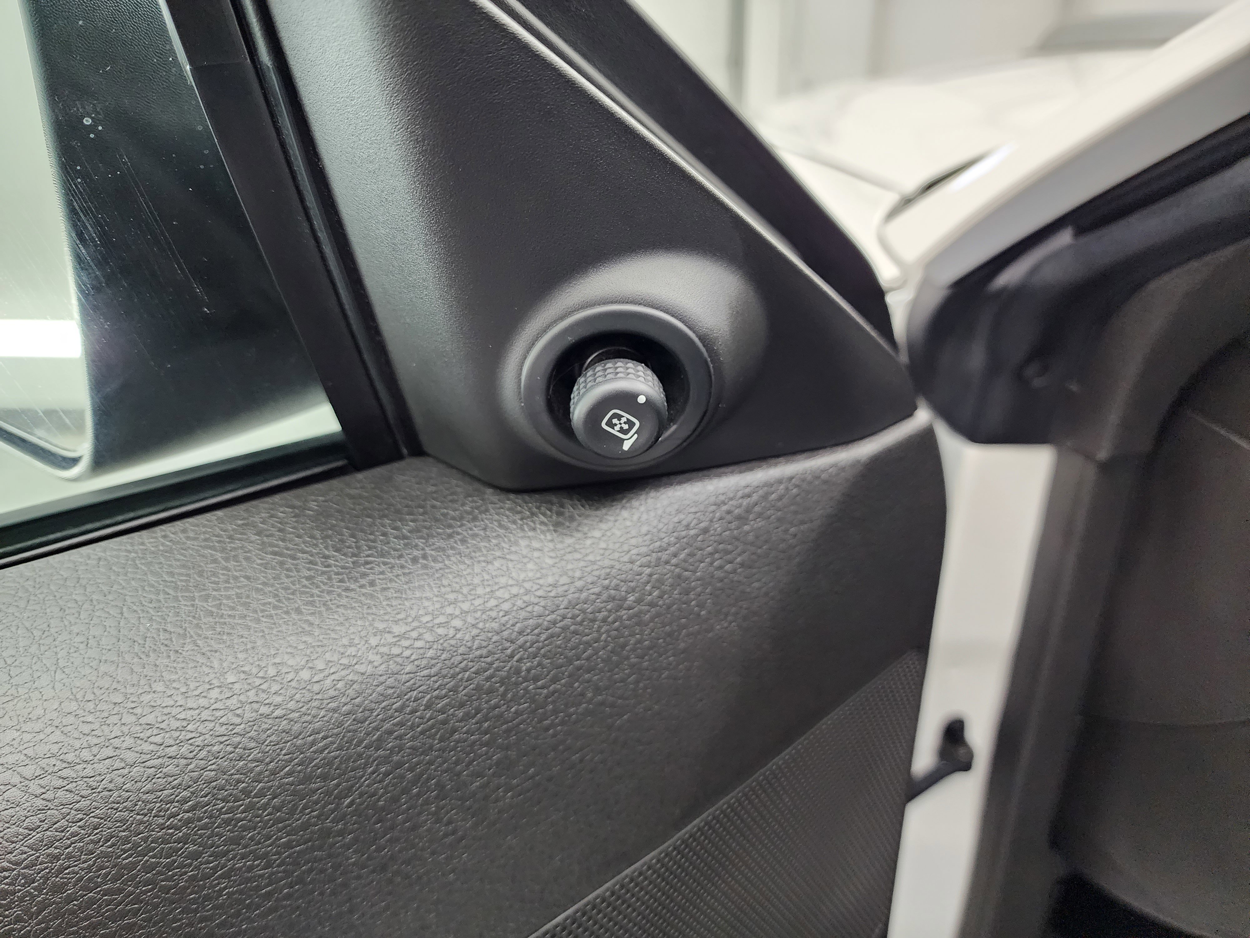 Used 2007 Ford Mustang GT image 46