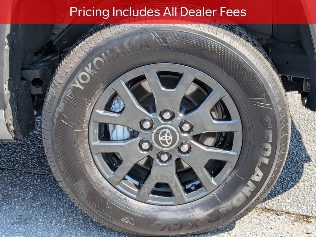 Certified 2025 Toyota 4Runner SR5 AWD/4WD image 12