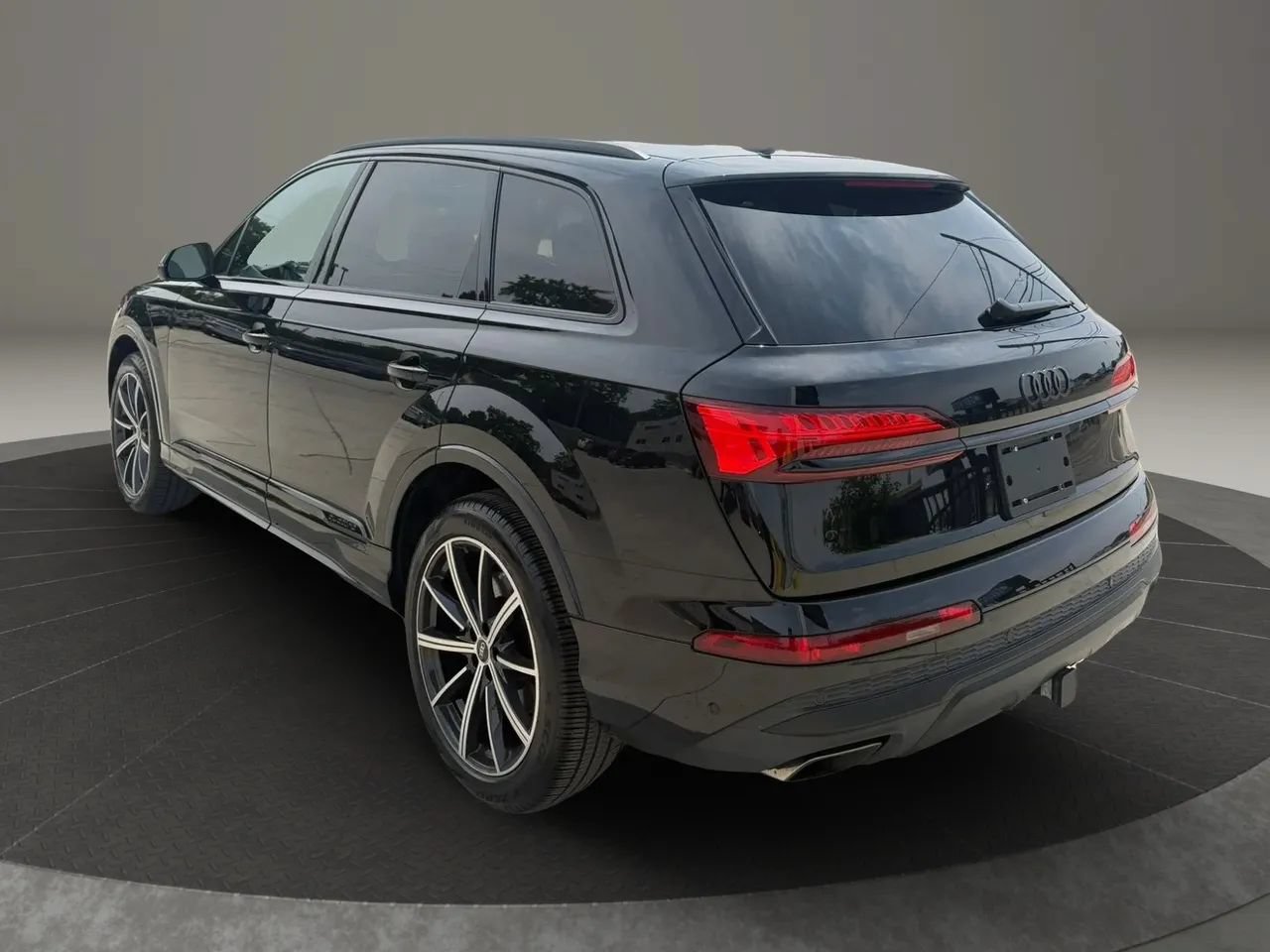 Used 2025 Audi Q7 2.0T Premium Plus w/ Premium Plus Package AWD/4WD image 5