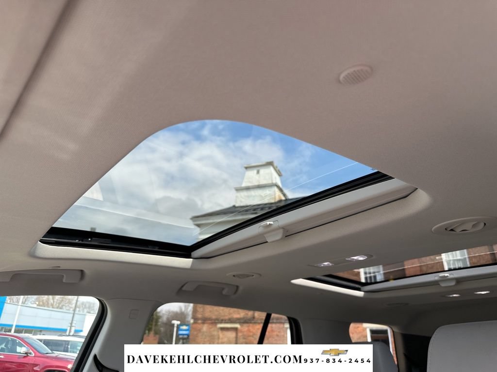 Used 2021 Chevrolet Traverse Premier AWD/4WD image 21