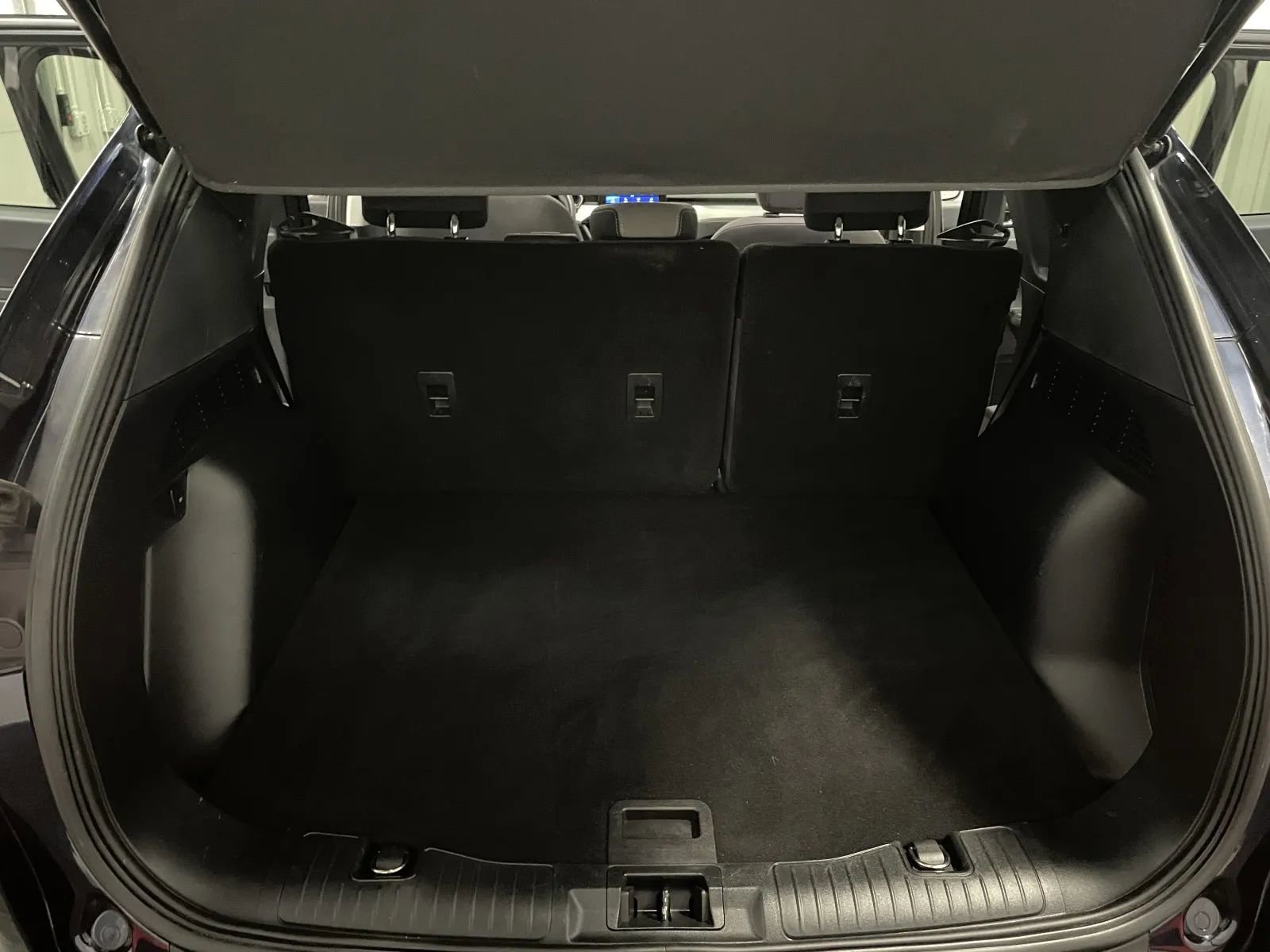 Used 2021 Ford Escape SE image 39