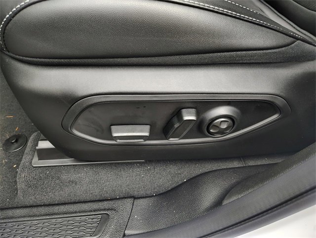 New 2025 Jeep Grand Cherokee Altitude w/ Trailer Tow Package image 14