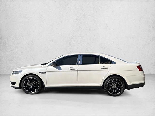 Used 2018 Ford Taurus SHO image 8