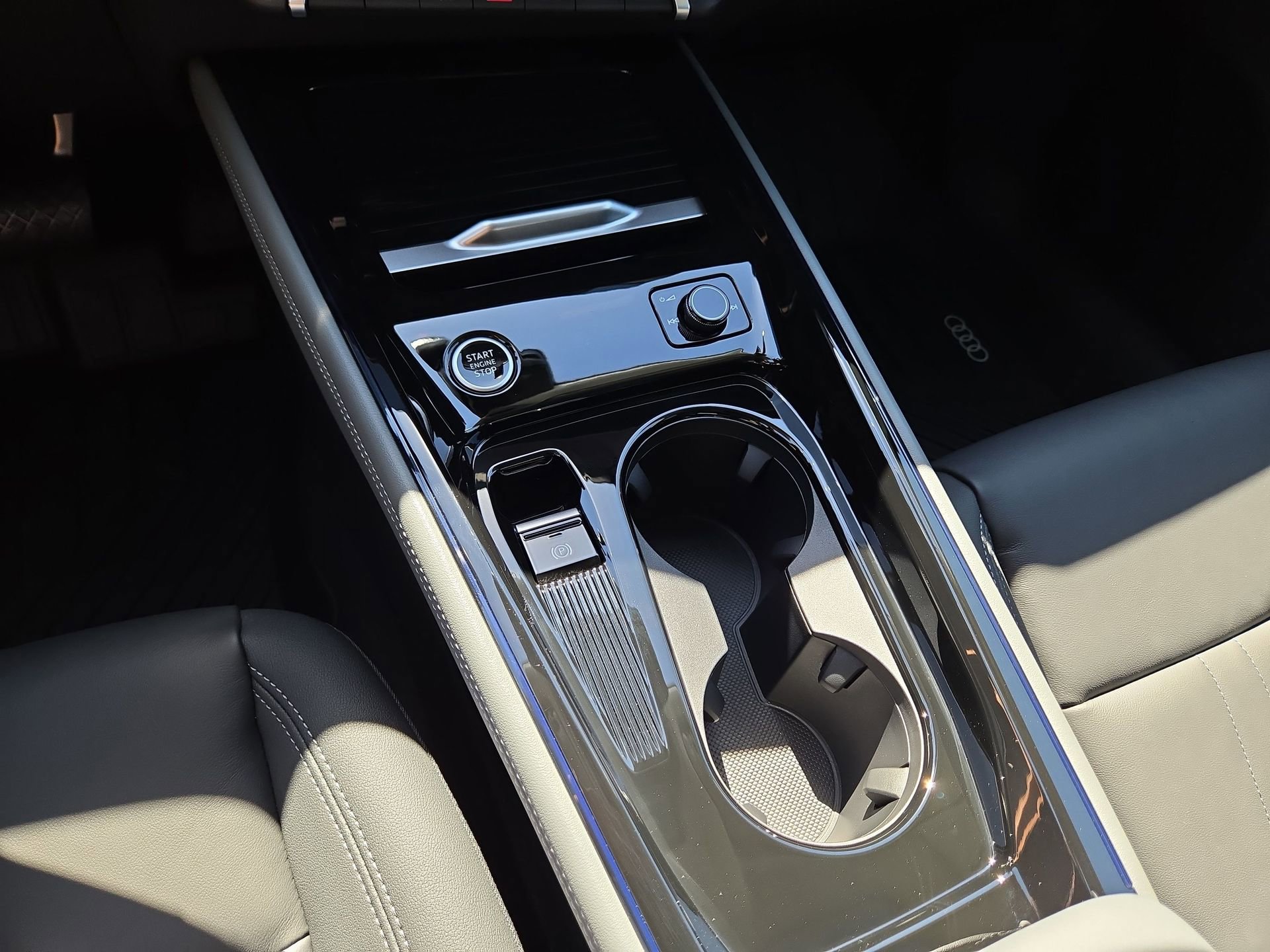 New 2026 Audi Q3 quattro 2.0T AWD/4WD image 22