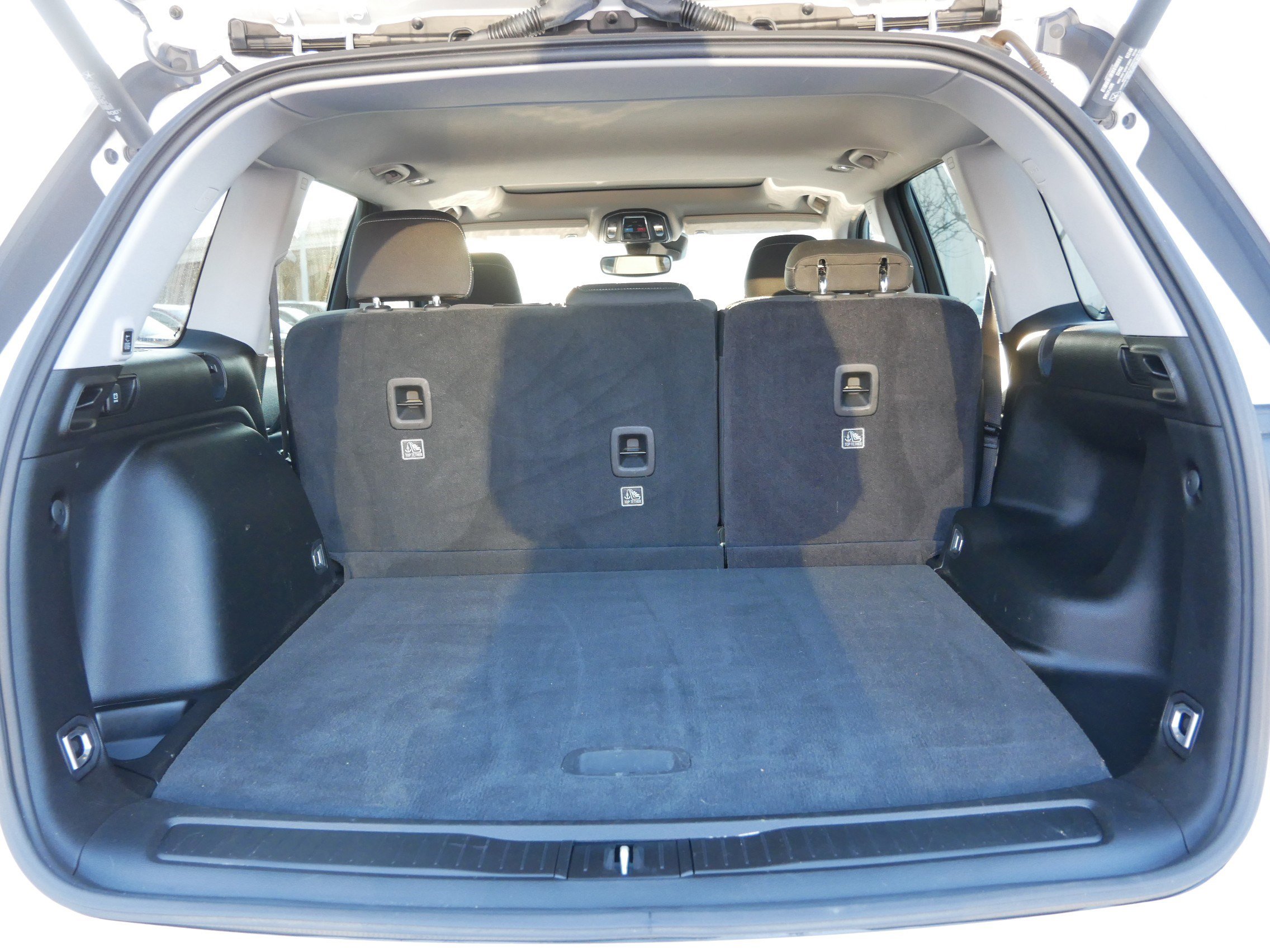 Used 2023 Jeep Grand Cherokee Laredo w/ Luxury Tech Group I image 18