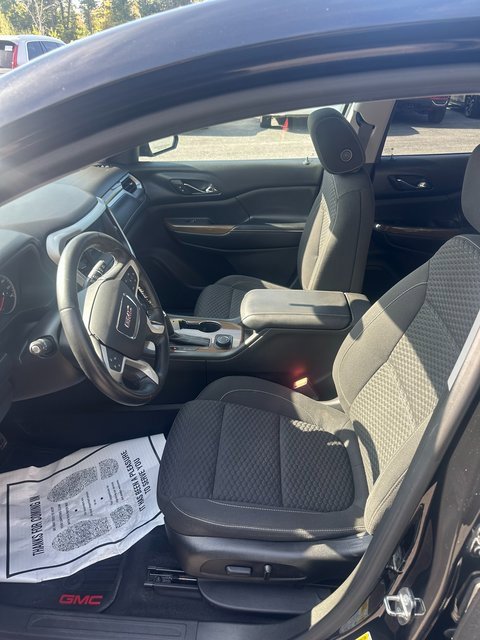 Used 2017 GMC Acadia SLE w/ Driver Alert Package I image 6