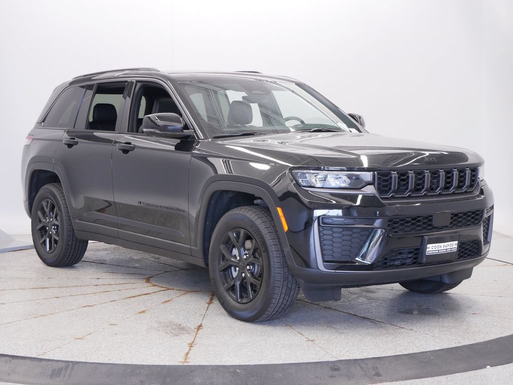 New 2026 Jeep Grand Cherokee Altitude AWD/4WD image 8