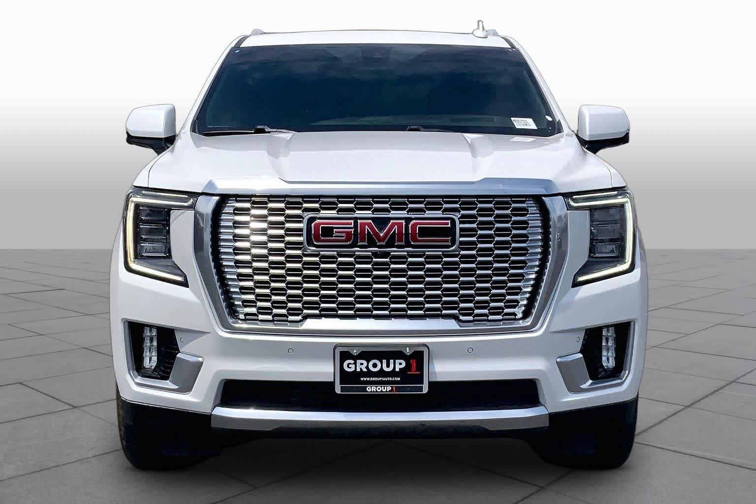 Used 2021 GMC Yukon Denali w/ Advanced Technology Package RWD image 4