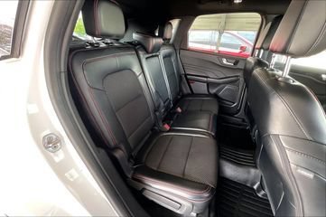Used 2023 Ford Escape ST-Line AWD/4WD image 11