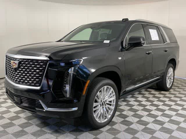 Used 2026 Cadillac Escalade Luxury AWD/4WD image 2