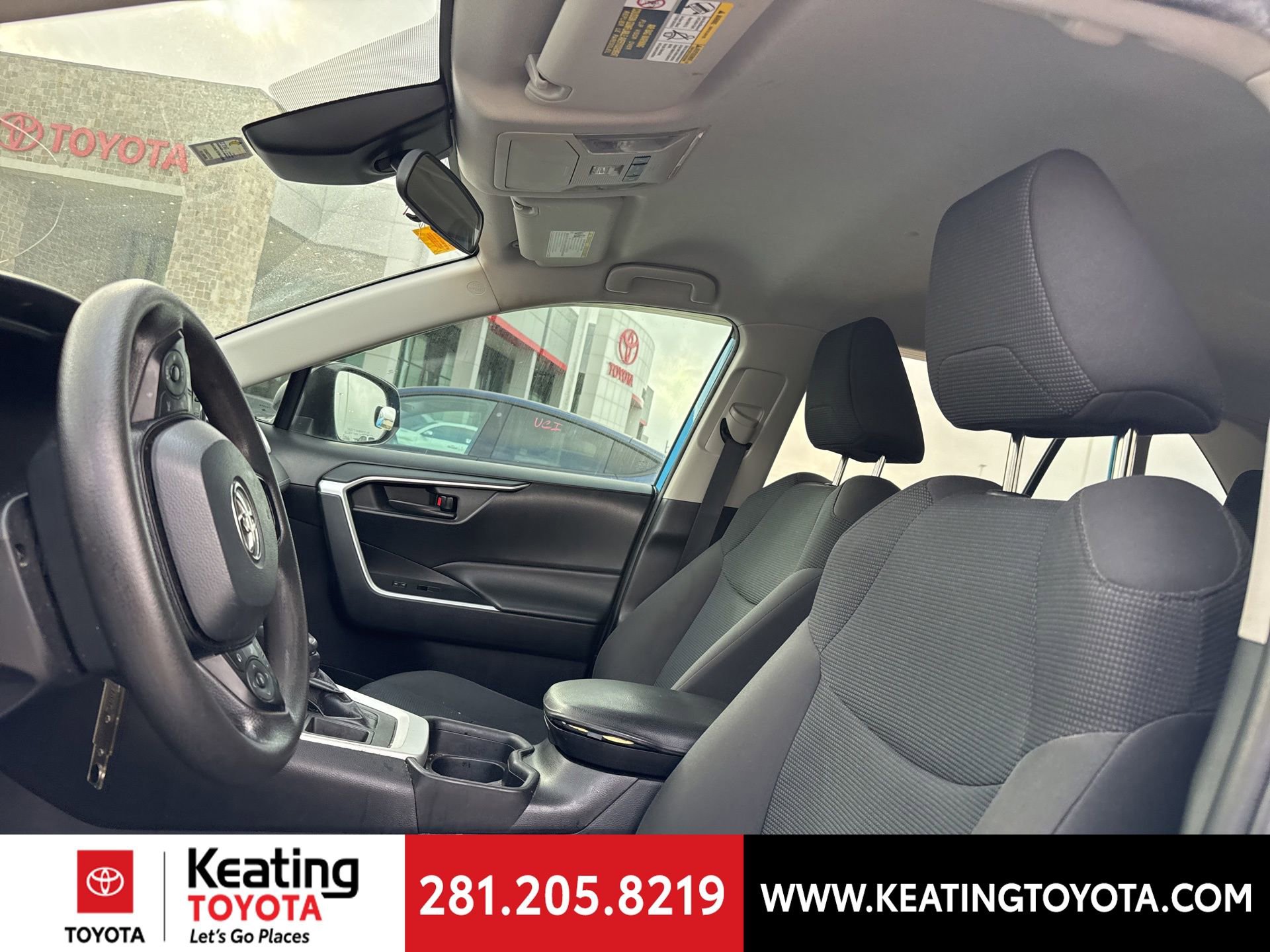 Used 2021 Toyota RAV4 LE image 15