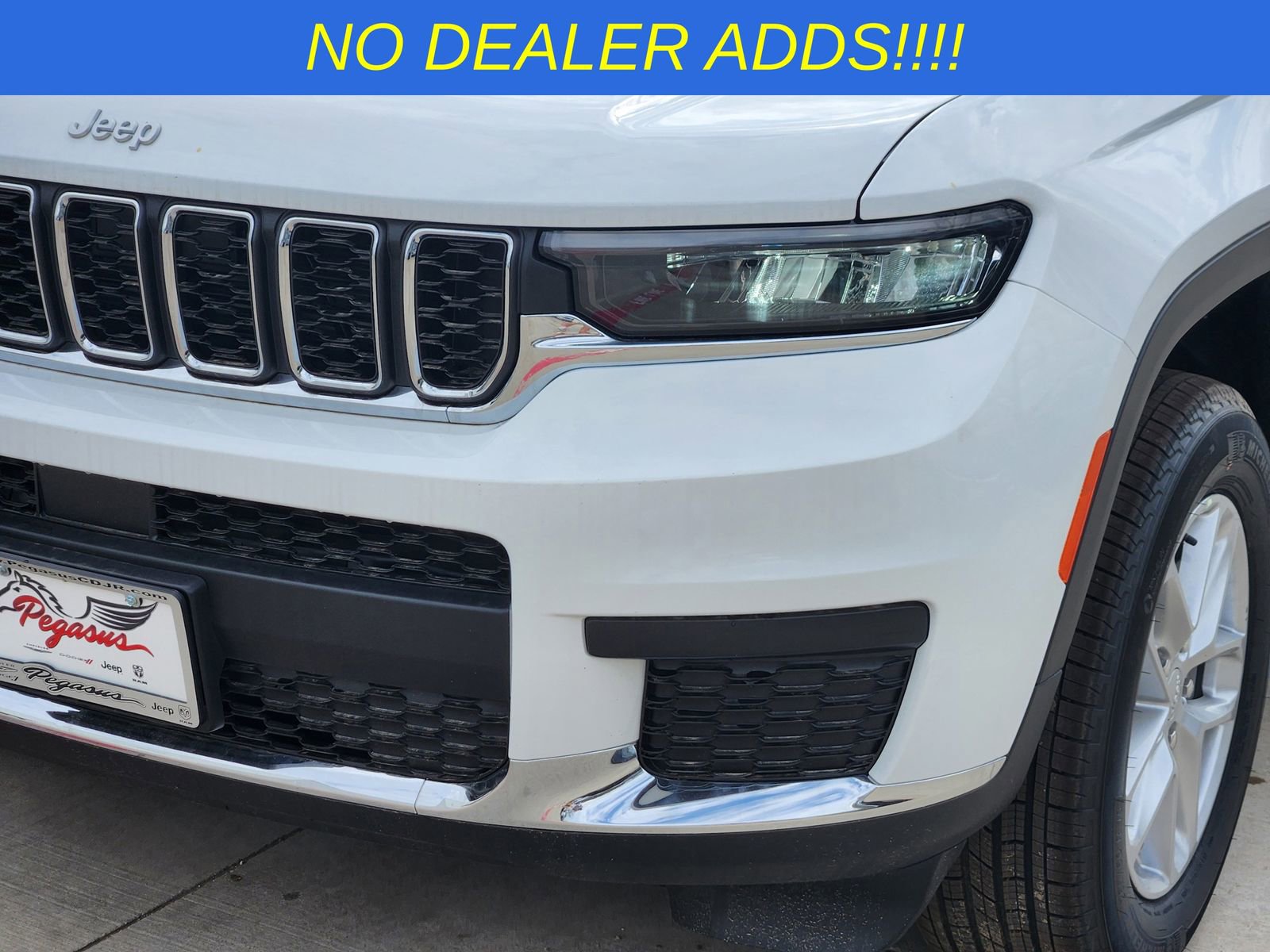 New 2025 Jeep Grand Cherokee L Laredo w/ Trailer Tow Package image 9