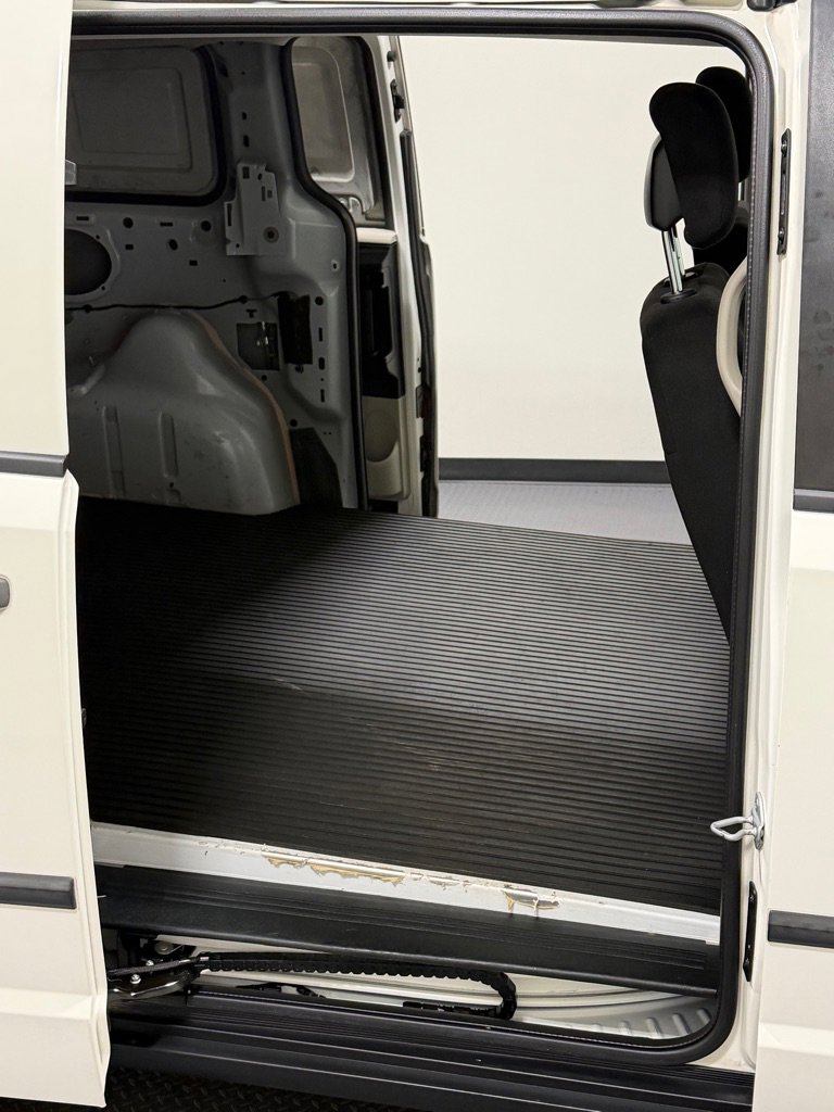 Used 2013 RAM C/V Tradesman image 10
