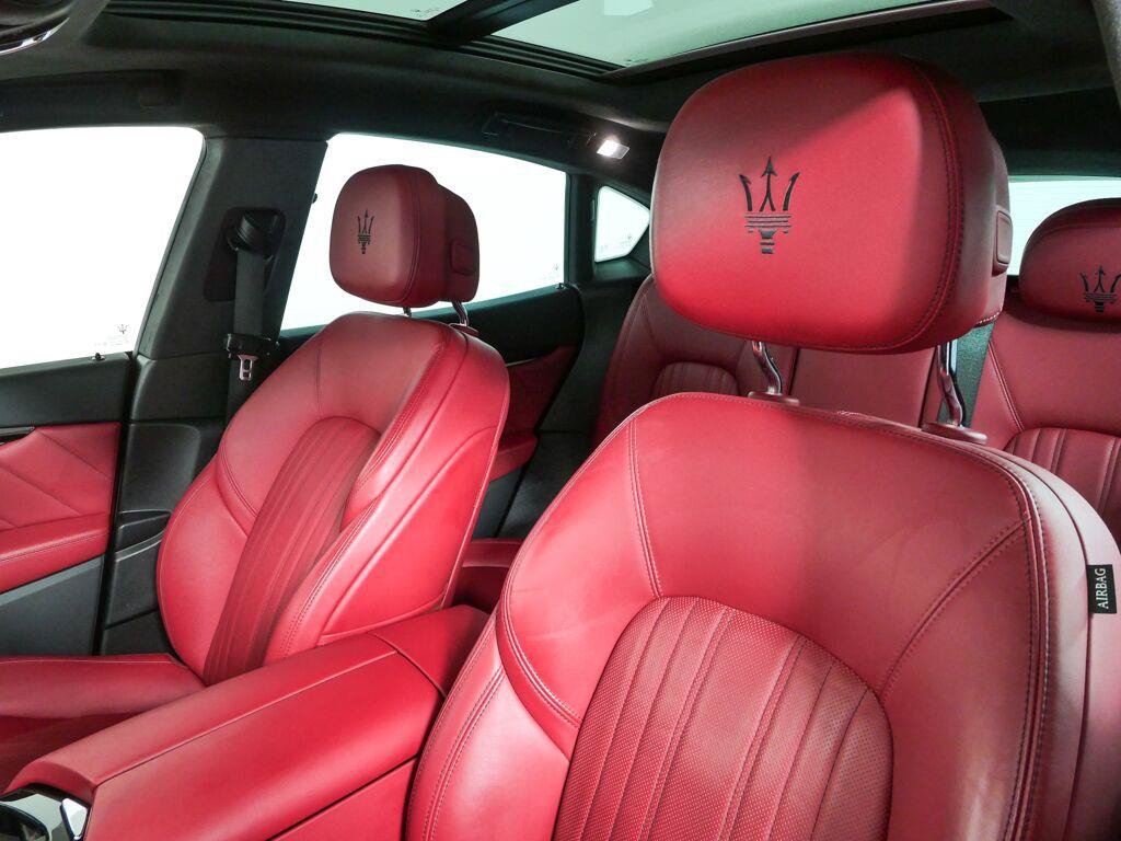 Used 2022 Maserati Levante Modena AWD/4WD image 5