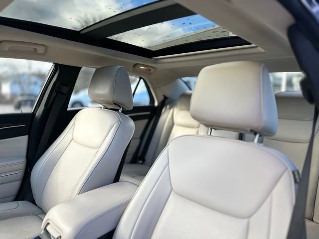 Used 2018 Chrysler 300 Limited w/ Safetytec Plus Group image 13