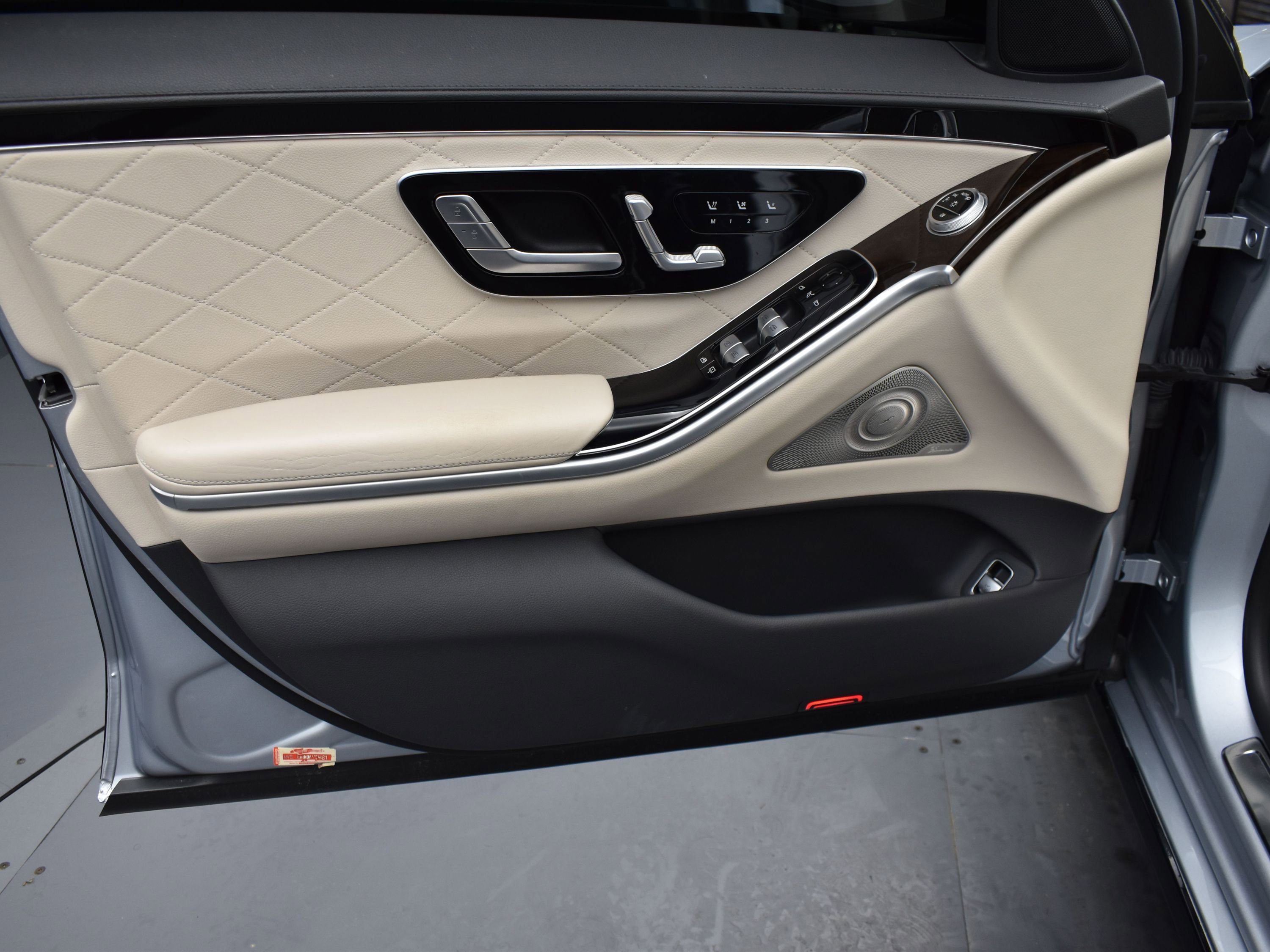 Used 2021 Mercedes-Benz S 580 4MATIC Sedan image 5