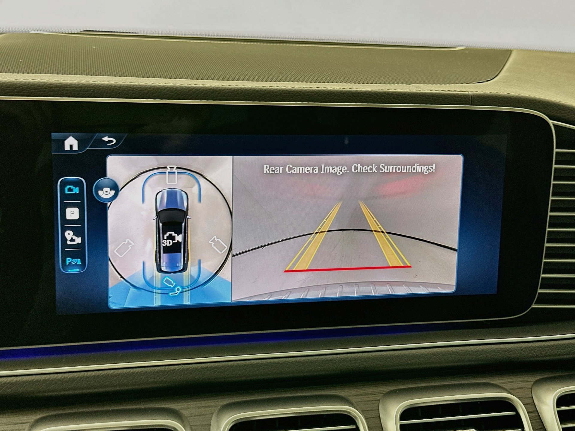 New 2026 Mercedes-Benz GLS 580 4MATIC image 15