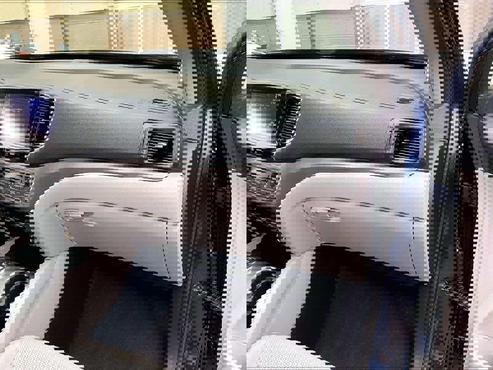 Used 2023 Honda Ridgeline RTL image 13