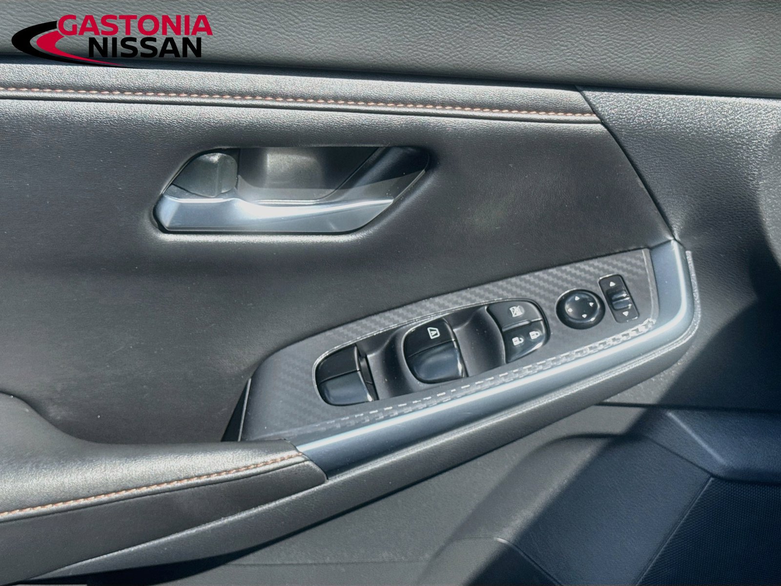 Used 2022 Nissan Sentra SR w/ Electronics Package FWD image 22