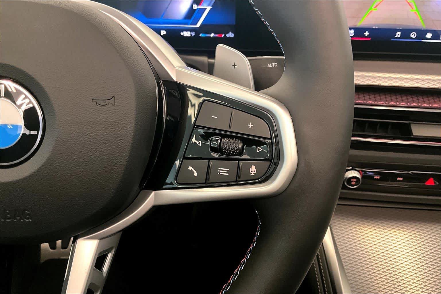 Used 2026 BMW M440i Convertible w/ Premium Package RWD image 21