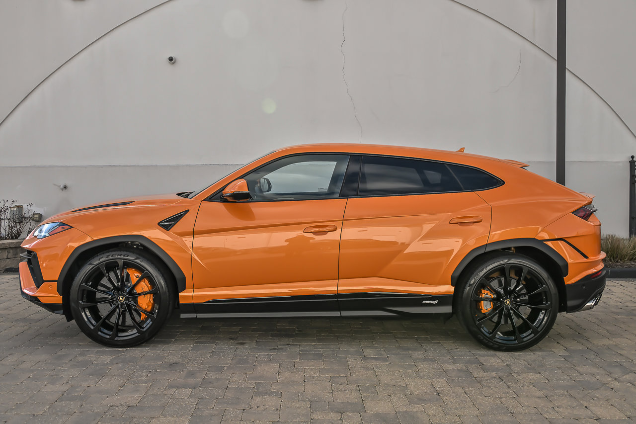 Used 2024 Lamborghini Urus S image 4