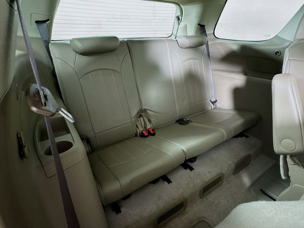 Used 2014 GMC Acadia Denali image 29