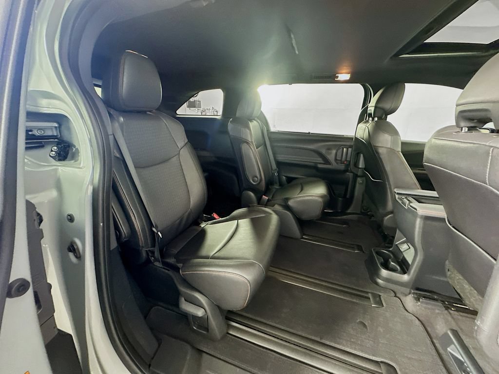 Certified 2023 Toyota Sienna XSE w/ XSE Plus Package AWD/4WD image 27