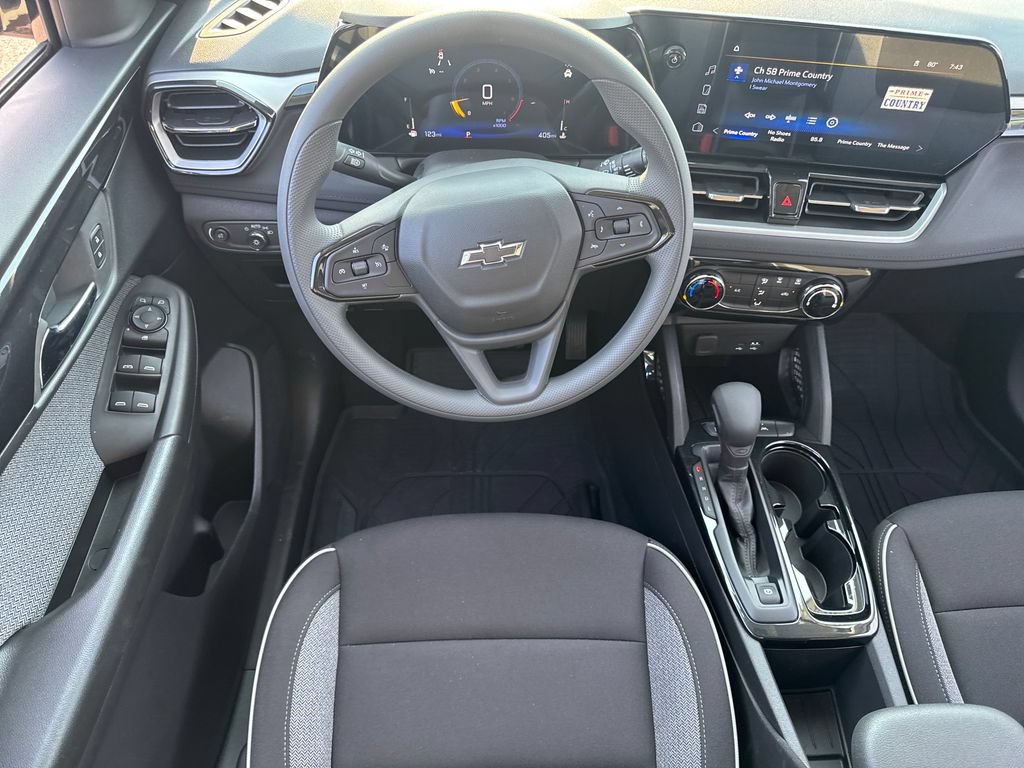 Used 2026 Chevrolet TrailBlazer LT w/ Midnight Edition FWD image 14