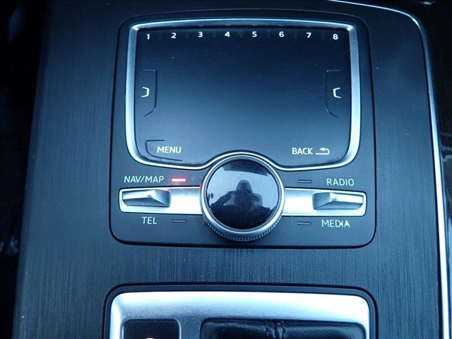 Used 2020 Audi Q5 e Premium w/ Convenience Package AWD/4WD image 23