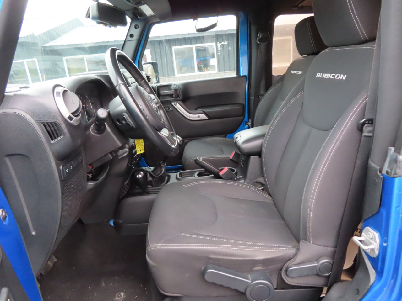 Used 2016 Jeep Wrangler Rubicon w/ Power Convenience Group image 23