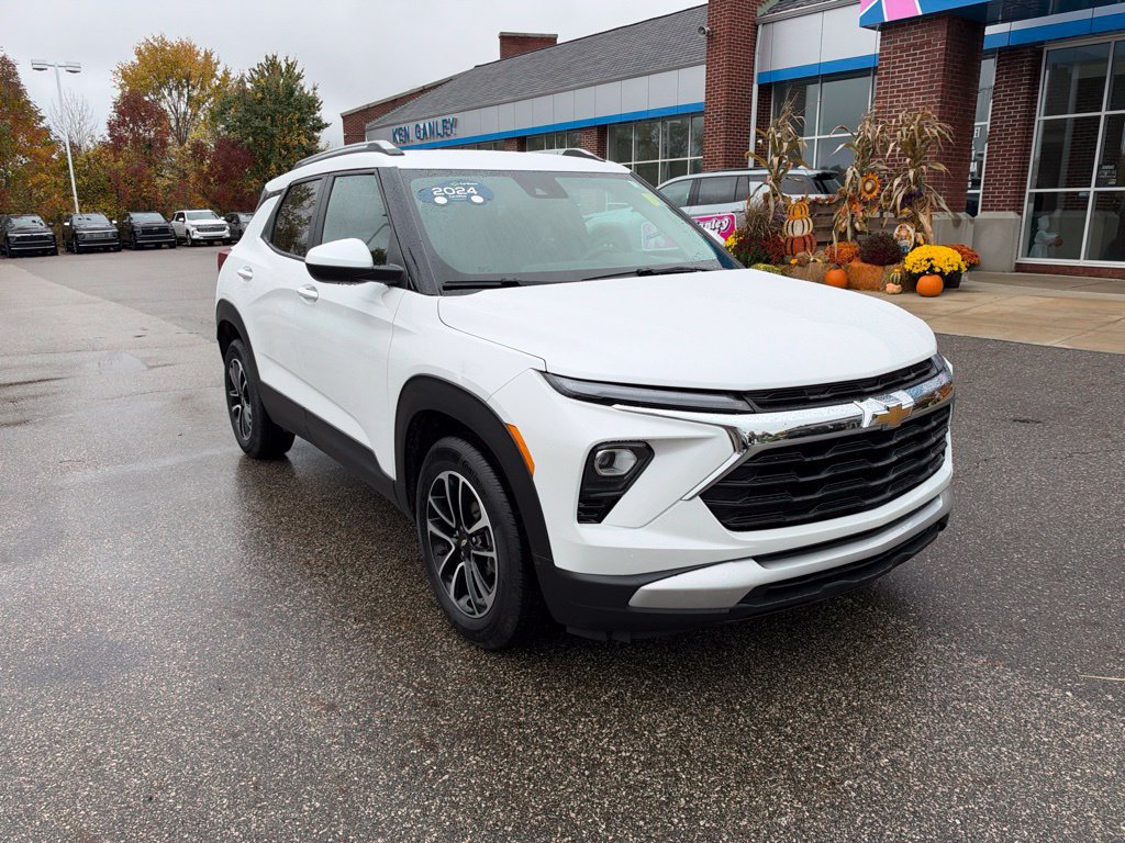 Certified 2024 Chevrolet TrailBlazer LT FWD image 2