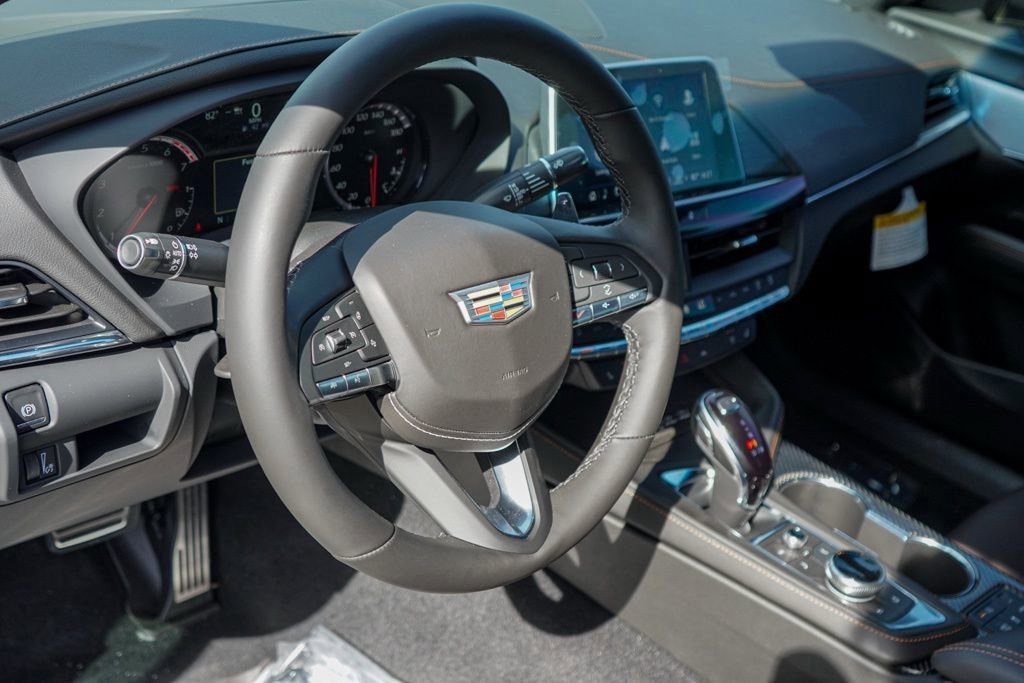 New 2026 Cadillac CT4 V image 9