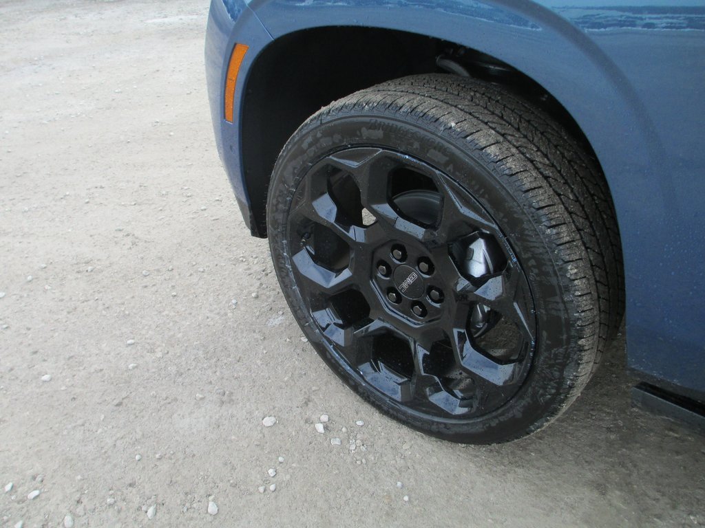 New 2026 GMC Yukon Denali w/ Denali Reserve Package image 10