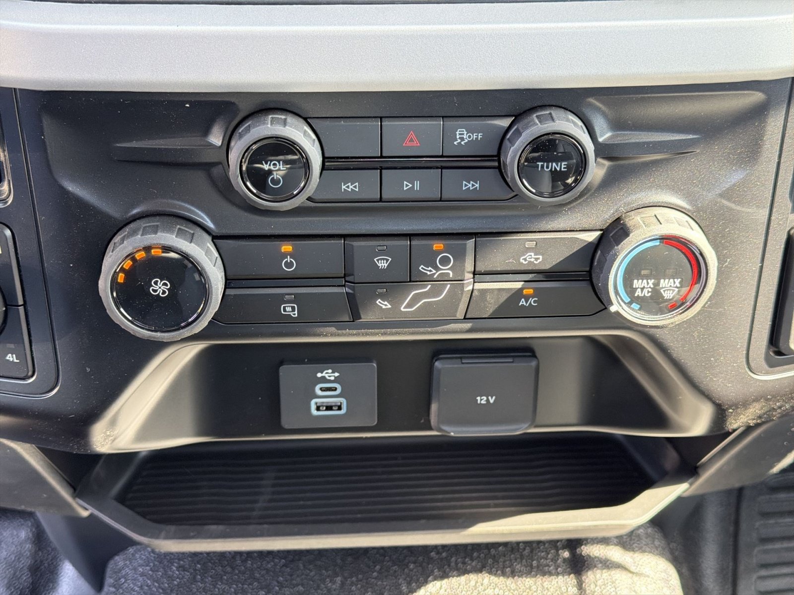 New 2026 Ford F350 XL w/ XL Off-Road Package AWD/4WD image 22