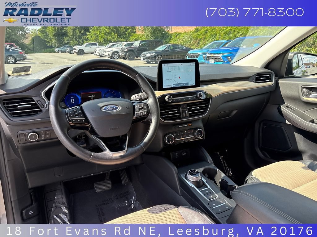 Used 2022 Ford Escape Titanium w/ Titanium Elite Package AWD/4WD image 14